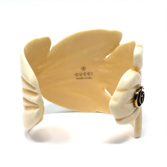 Gucci Leaf Cuff Bracelet - Picture 3 of 16